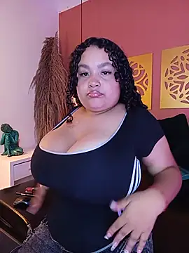 KITY_HILL Adlı Modelin Canlı XXX Sohbeti
