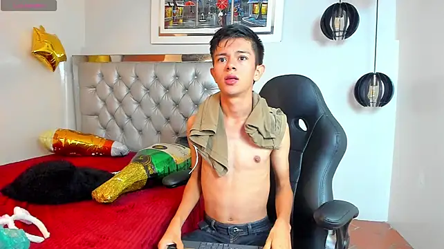 fem_danny7's Live XXX Chat