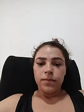 Mommy-Hot's Live XXX Chat