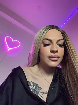 DollyRuby Chat XXX live