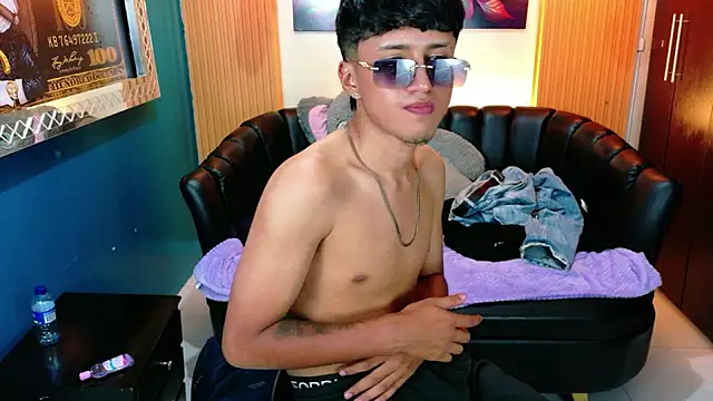 Chat +18 de Mr_Dylan1 ao vivo