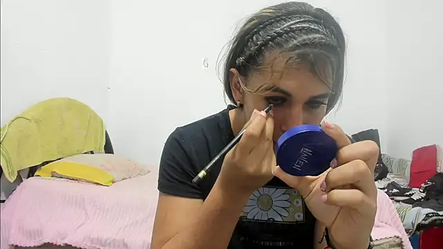 XXX chat uživo modela brenda_sofia69