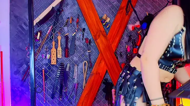 Mistress_lexi_bdsm Adlı Modelin Canlı XXX Sohbeti