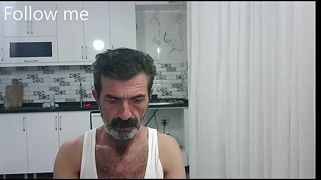 צ'אט XXX בשידור חי של kobratrk21