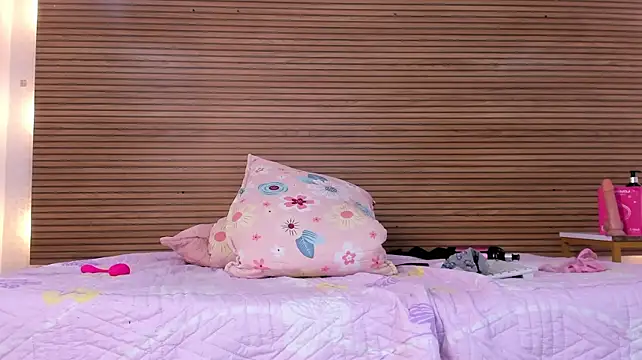 Mahyolen Chat XXX live