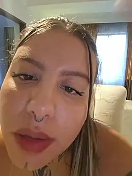 ElliWeaver – Naživo XXX chat