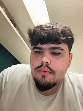XXX chat uživo modela Yannick04