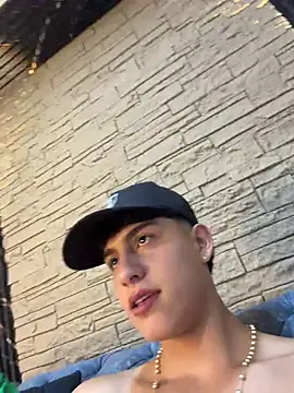 Chat +18 de Lander_Cruz ao vivo