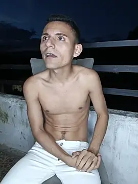Chatroom XXX en direct de _king_emir