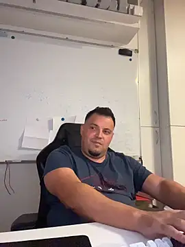 Онлайн чат XXX snayperm123