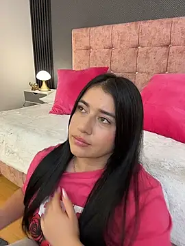 KallyMyller1 Adlı Modelin Canlı XXX Sohbeti
