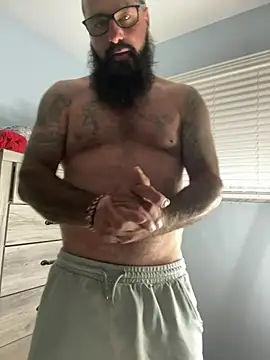 alphareign85's Live XXX Chat