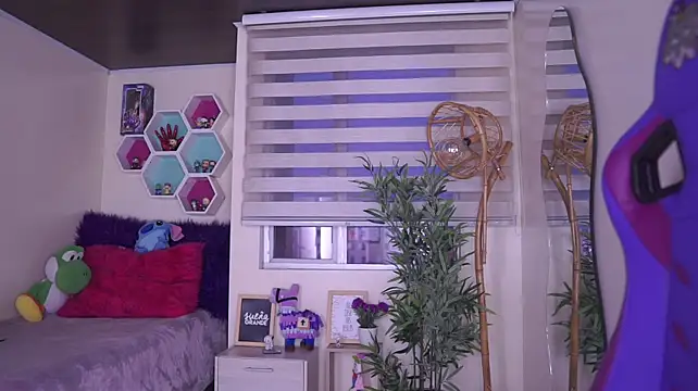 Rebecah_1 Chat XXX in diretta