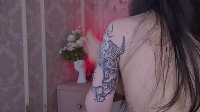 Chat +18 de Heather_Ivy ao vivo