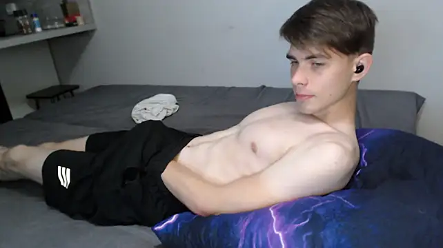 Student_Oliver XXX чат на живо