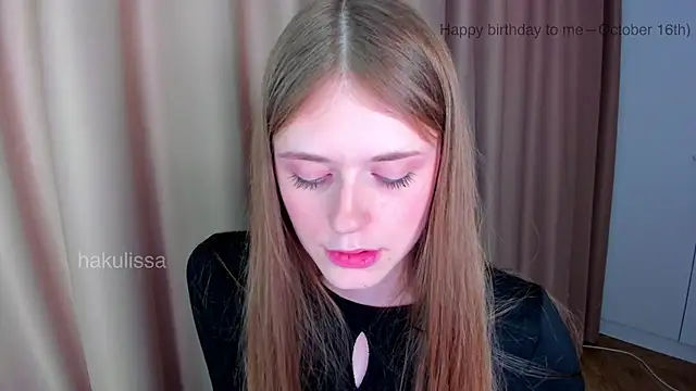 hakulissa Chat XXX in diretta