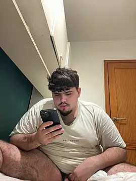 Yannick04 লাইভ XXX চ্যাট