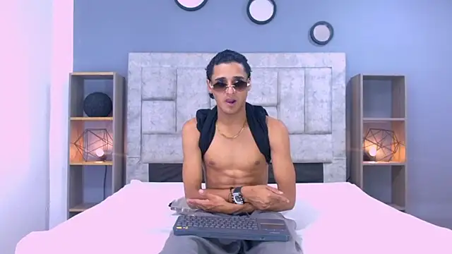 Maximo_Juli Live XXX Chat