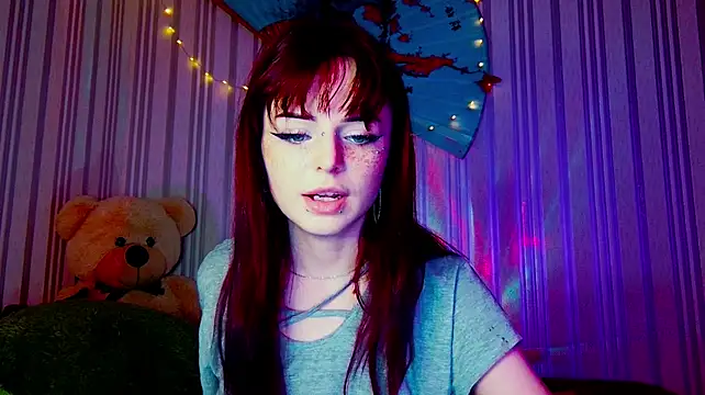 ArianaLight Adlı Modelin Canlı XXX Sohbeti