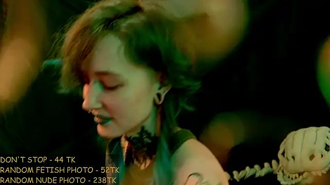 แชท XXX สดของ Littlespacemouse