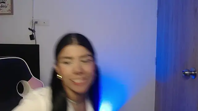 AlejandraScott 现场XXX聊天