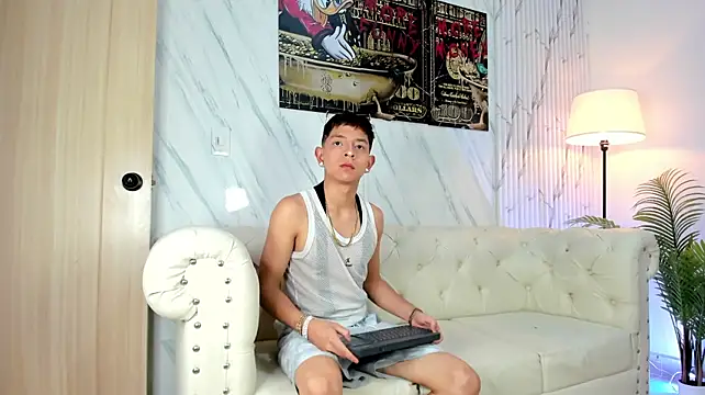 XXX chat uživo modela WHITET_AND_BLACK
