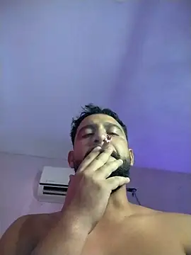 BadboyX333 라이브 XXX 채팅