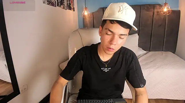 Czat XXX na żywo – Alex_whesth