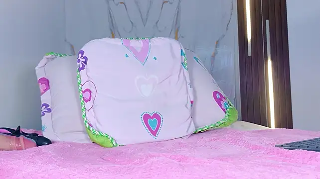 Chat XXX Live mia_099