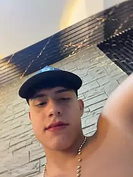 Czat XXX na żywo – Lander_Cruz