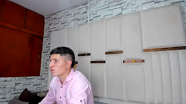 ANLLELOAndANGELA 现场XXX聊天