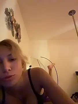 suyneslii Adlı Modelin Canlı XXX Sohbeti