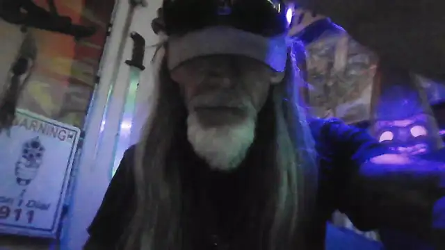 crassanova's Live XXX Chat