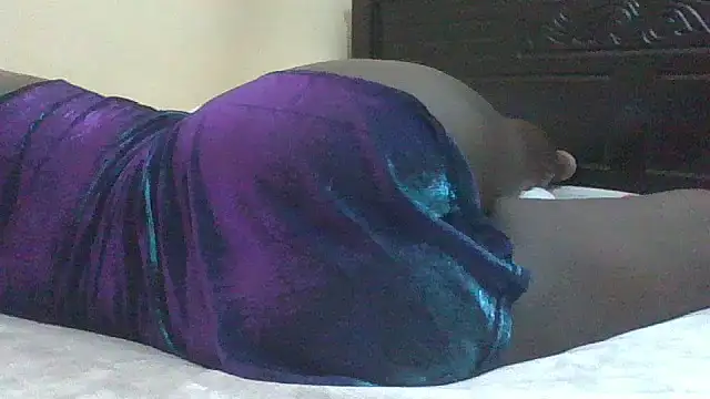 Huge_Bootybae Adlı Modelin Canlı XXX Sohbeti