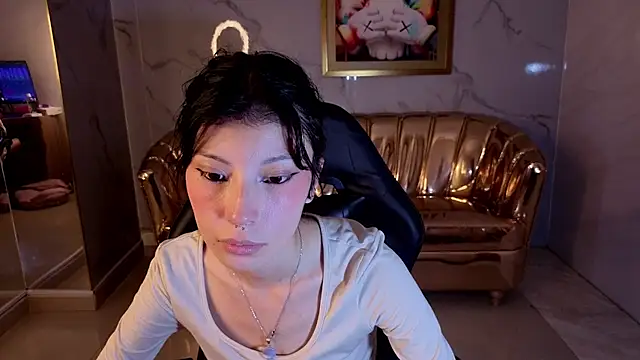 emma___s XXX чат на живо