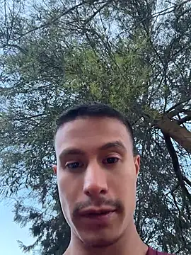 Chat +18 de DOMINICKVEGAS77 ao vivo