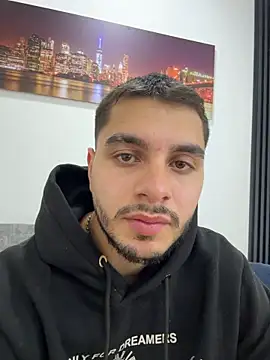 AmadeoWildn Live XXX chat