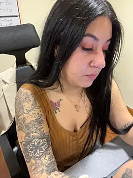 Czat XXX na żywo – MeganCollins