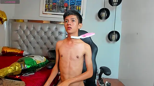 Czat XXX na żywo – fem_danny7