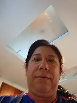 Avril_xxx Chat XXX in diretta
