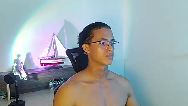 alejo_x3 Live XXX-Chat