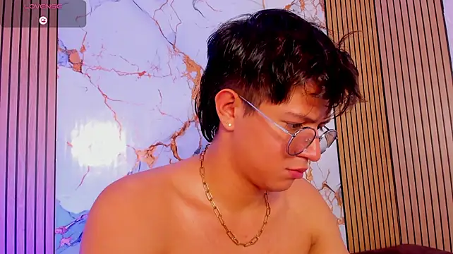 VickBennet Live XXX-chat