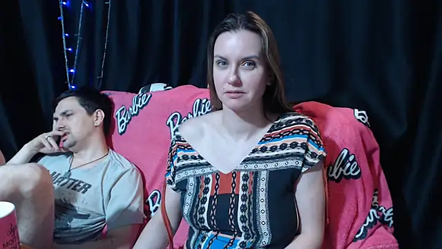 Chat +18 de Milana69 ao vivo