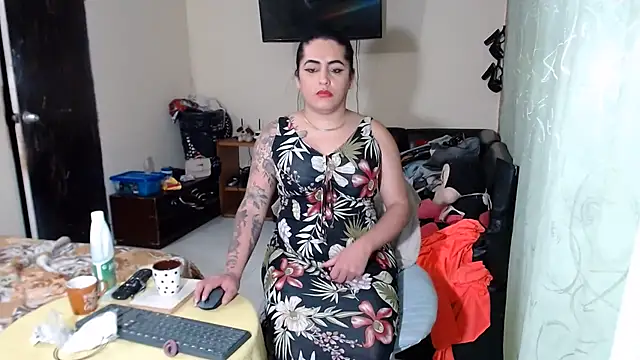 Sashaferrari2000 Live XXX-Chat