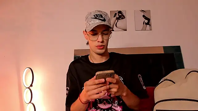 Chat XXX ao vivo de Alexxus_Smith