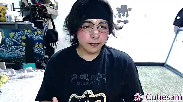 Cutie_Sam 即時 XXX 聊天