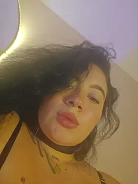 Rhea_Lux Chat XXX live