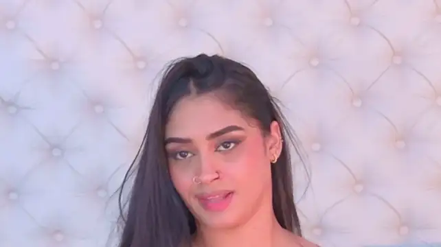 KarinaAdamsX's Live XXX Chat