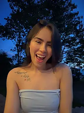 ChloeeCoxx 라이브 XXX 채팅