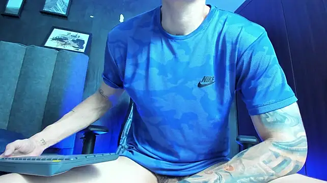 Enzo_Maserati 现场XXX聊天